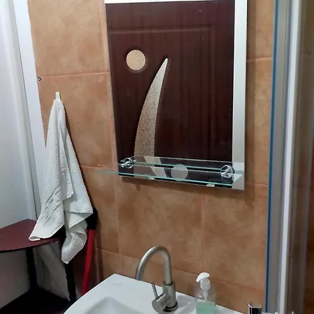 Affittacamere Casa Elena A2 *